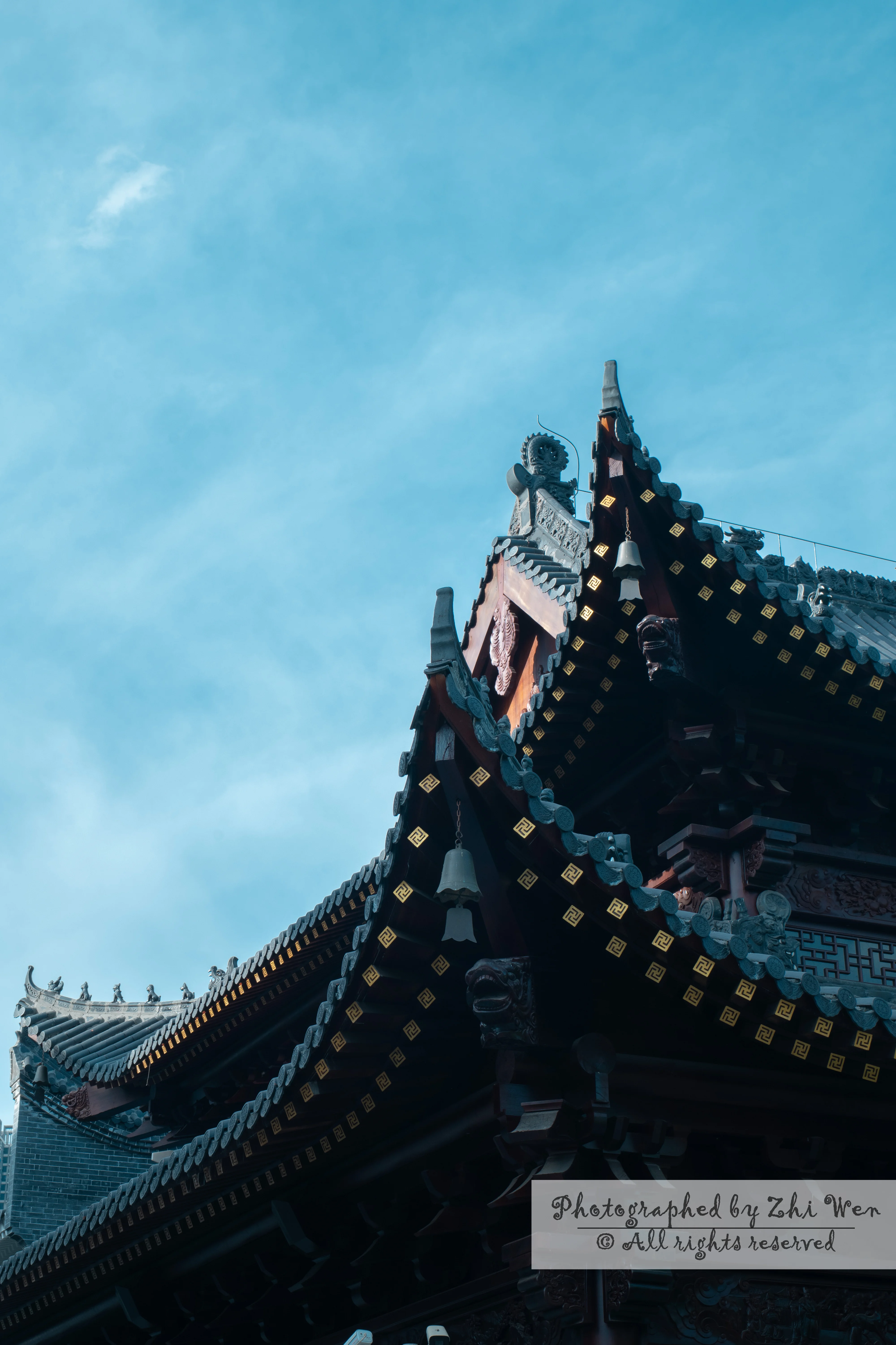 《屋檐朝上》